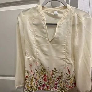 Old Navy White Floral Blouse/Top XS